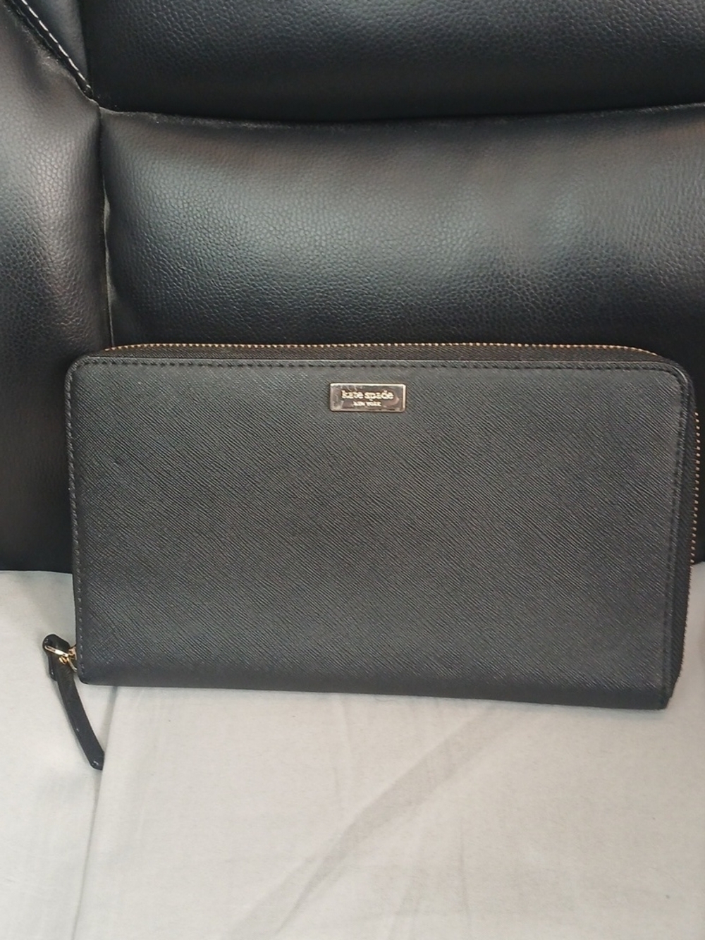 Kate Spade Black Zip Cardholder Wallet with Gold-Tone Zipper